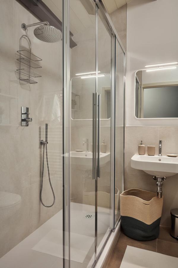 Marita Apartment ลุคคา ภายนอก รูปภาพ